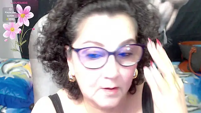 Snapshot of cataleya_mom chatting on February 18, 2025, 1:21 am cataleya mom online show from February 18, 2025, 1:21 am