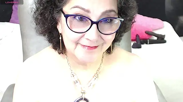 Snapshot of cataleya_mom chatting on March 2, 2025, 10:03 am cataleya mom online show from March 2, 2025, 10:03 am