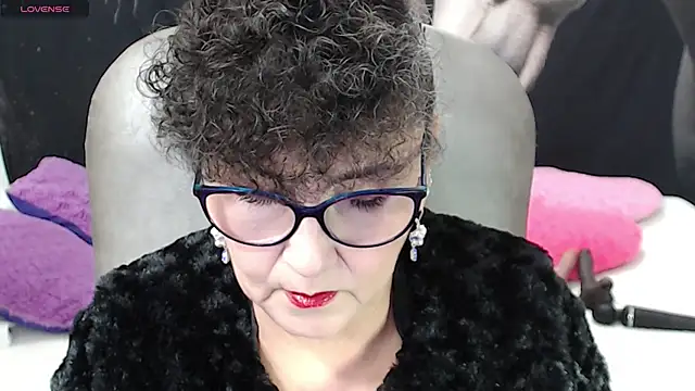 Snapshot of cataleya_mom chatting on March 2, 2025, 11:53 pm cataleya mom online show from March 2, 2025, 11:53 pm