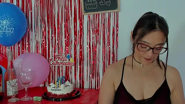 Jessica Herrera  online show from June 8, 2026, 10:54 pm