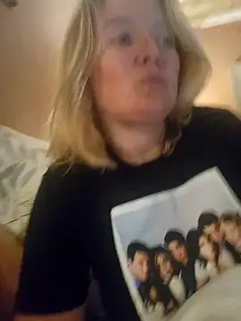 lady charlyne online show from February 26, 2025, 8:11 pm