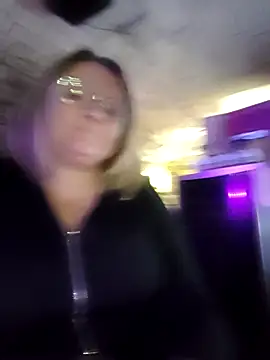 lady charlyne online show from September 19, 2025, 7:36 pm