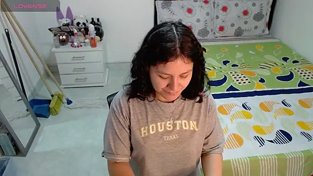 soniafuckboobs online show from April 8, 2026, 12:27 pm