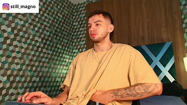 Snapshot of Michael_magno chatting on November 24, 2025, 10:48 am Michael magno online show from November 24, 2025, 10:48 am