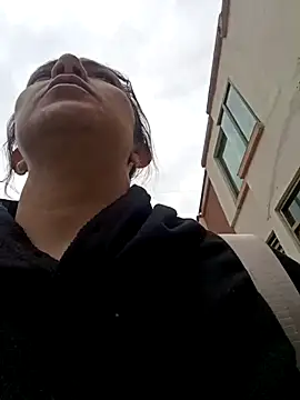 Chantal hott online show from September 12, 2025, 12:49 pm