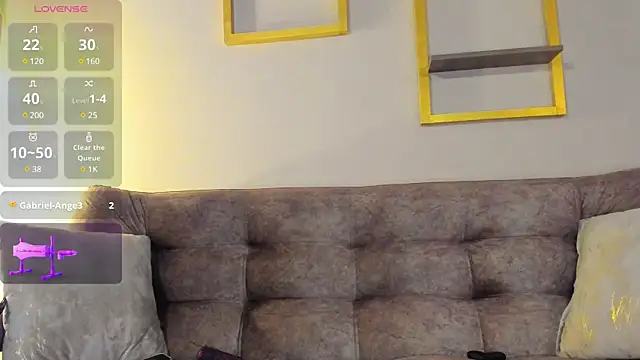 Salome Villa online show from February 5, 2025, 9:40 pm