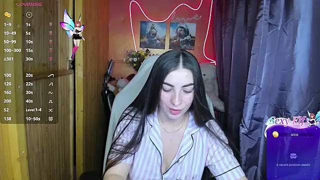 Snapshot of Fiery_Brunette_ chatting on January 12, 2025, 7:00 am Fiery Brunette  online show from January 12, 2025, 7:00 am