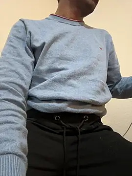 rhuh3991 online show from March 21, 2025, 11:01 pm