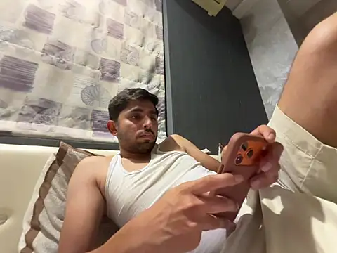 rhuh3991 online show from April 10, 2026, 2:55 pm