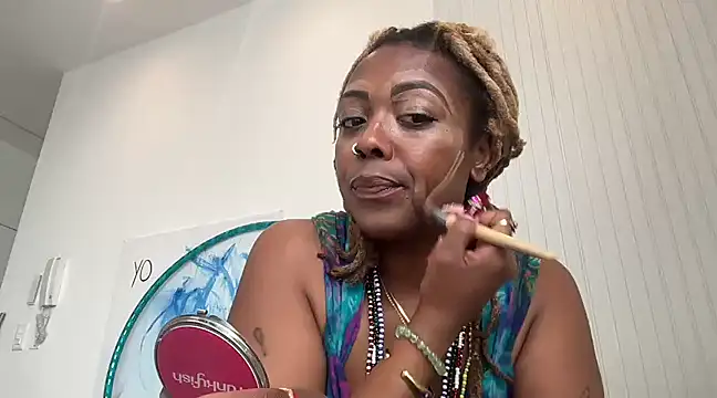 Snapshot of ChocolateCakeQueen chatting on February 25, 2025, 6:20 pm ChocolateCakeQueen online show from February 25, 2025, 6:20 pm