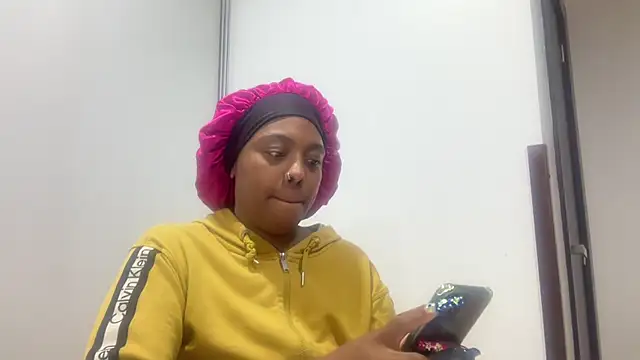 ChocolateCakeQueen online show from January 8, 2026, 5:21 am