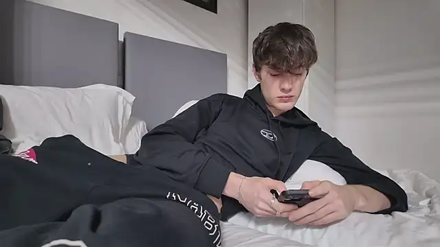 Snapshot of twinkyjd_ chatting on November 5, 2025, 10:32 pm twinkyjd online show from November 5, 2025, 10:32 pm