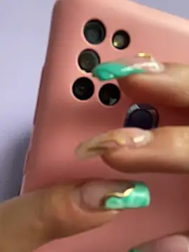 hannahb-e online show from February 6, 2025, 4:47 pm