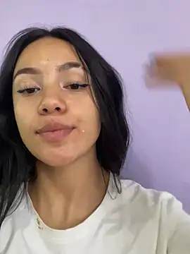 hannahb-e online show from February 17, 2025, 9:08 pm