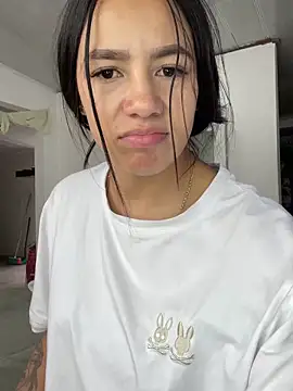 hannahb-e online show from December 14, 2025, 6:45 pm