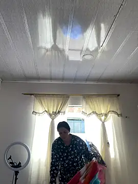 hannahb-e online show from January 11, 2026, 1:16 pm