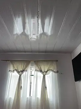 hannahb-e online show from March 12, 2026, 4:13 pm