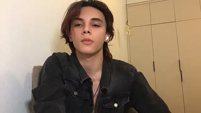 k0sta  online show from December 30, 2024, 5:34 pm