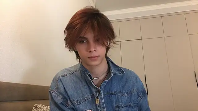 k0sta  online show from December 31, 2024, 7:42 am