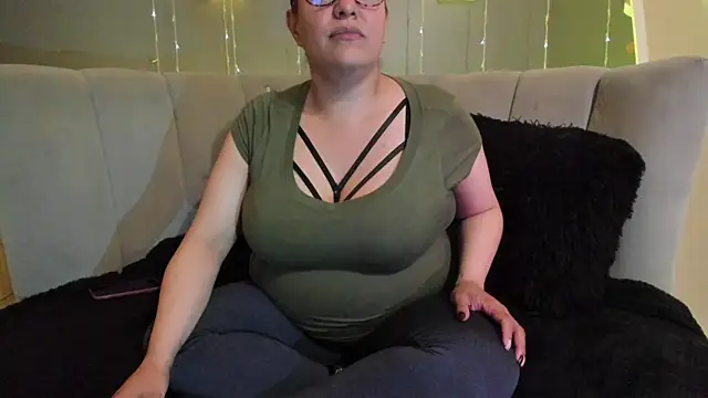 Sammy owens  online show from March 14, 2025, 9:43 pm