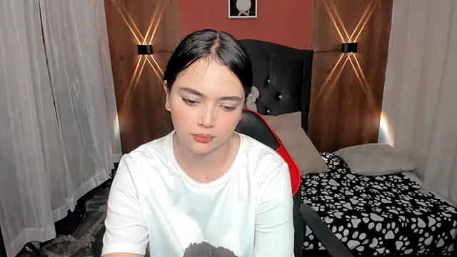 Sarah angell online show from March 21, 2025, 7:02 pm