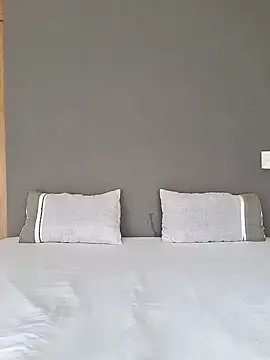 Jazmine-Blue online show from January 15, 2025, 9:24 am