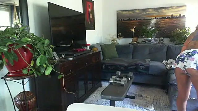 CeceilaMoon online show from October 14, 2025, 3:02 pm