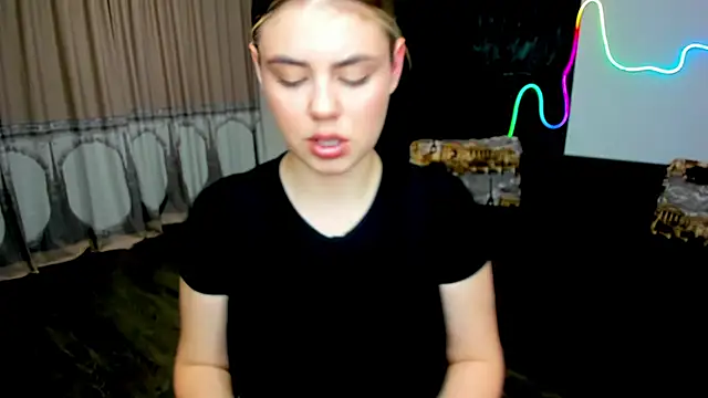 Snapshot of IsabellaBler chatting on October 8, 2025, 11:52 am IsabellaBler online show from October 8, 2025, 11:52 am