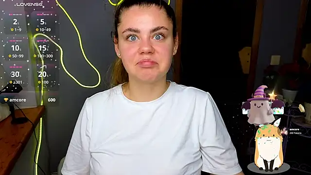 IsabellaBler online show from November 19, 2025, 7:08 am