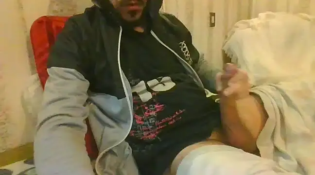 Snapshot of tozebrito_hd chatting on December 14, 2024, 11:12 pm tozebrito hd online show from December 14, 2024, 11:12 pm