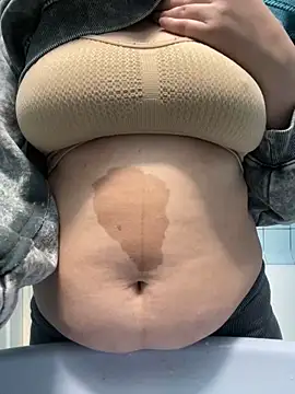 Snapshot of Angel__lika chatting on October 1, 2025, 4:24 pm Angel lika online show from October 1, 2025, 4:24 pm