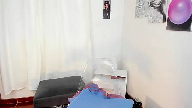 Snapshot of Michelle_se chatting on March 14, 2025, 12:51 pm Michelle se online show from March 14, 2025, 12:51 pm