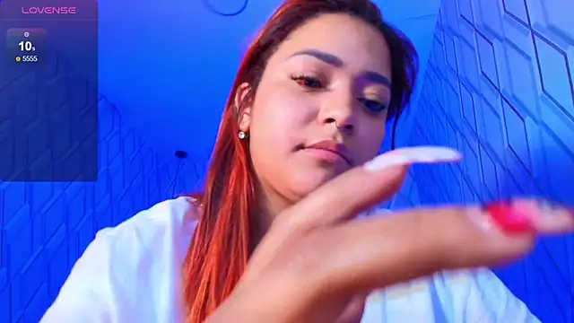 NicolleTaylor online show from November 11, 2025, 2:00 am