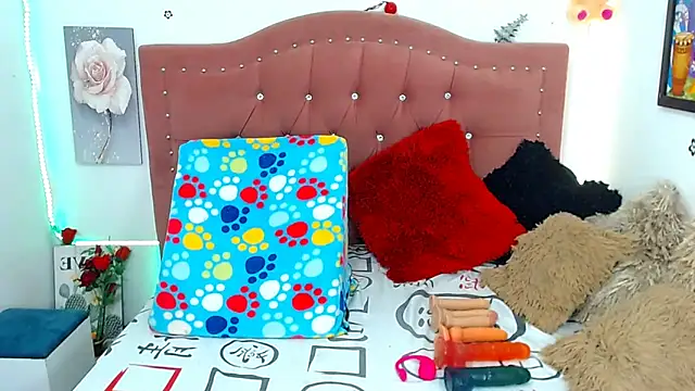 Snapshot of AngeDrty chatting on January 9, 2025, 3:36 am AngeDrty online show from January 9, 2025, 3:36 am