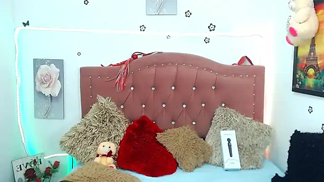 Snapshot of AngeDrty chatting on March 12, 2025, 9:03 pm AngeDrty online show from March 12, 2025, 9:03 pm