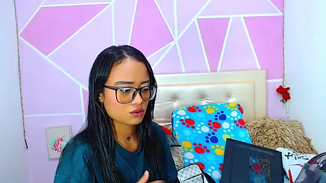 Snapshot of AngeDrty chatting on November 26, 2025, 4:52 pm AngeDrty online show from November 26, 2025, 4:52 pm