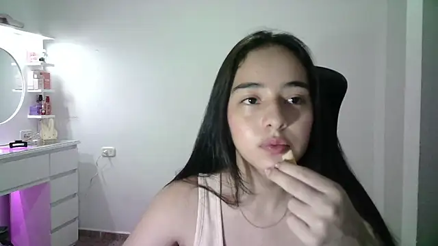 aineangeel online show from November 8, 2025, 12:33 am