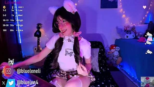 bluelen online show from January 29, 2025, 8:08 am