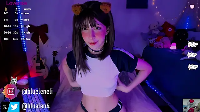 bluelen online show from February 22, 2025, 11:57 am