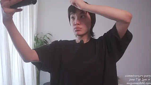 meganmei666 online show from June 6, 2026, 6:01 pm
