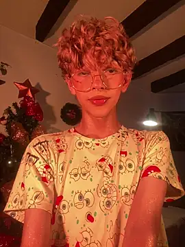 Snapshot of lyamthommpson chatting on December 15, 2025, 7:40 pm lyamthommpson online show from December 15, 2025, 7:40 pm