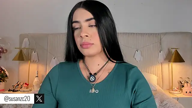 Snapshot of susan_zc chatting on October 17, 2025, 8:44 pm susan zc online show from October 17, 2025, 8:44 pm