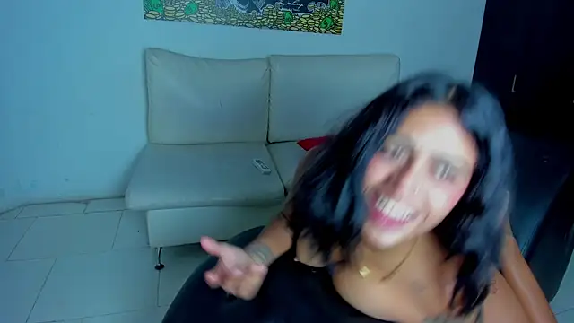 sweethot    online show from January 30, 2025, 2:06 am