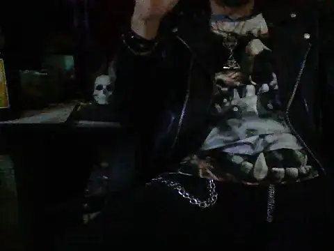Snapshot of mrdemoncrowly chatting on October 12, 2025, 4:33 am mrdemoncrowly online show from October 12, 2025, 4:33 am