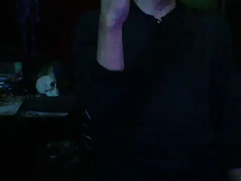 Snapshot of mrdemoncrowly chatting on October 17, 2025, 5:10 am mrdemoncrowly online show from October 17, 2025, 5:10 am