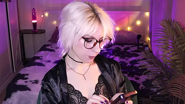  Moonlight t online show from March 1, 2026, 8:05 am