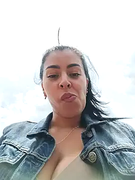 Emily Wane online show from September 26, 2025, 4:44 pm