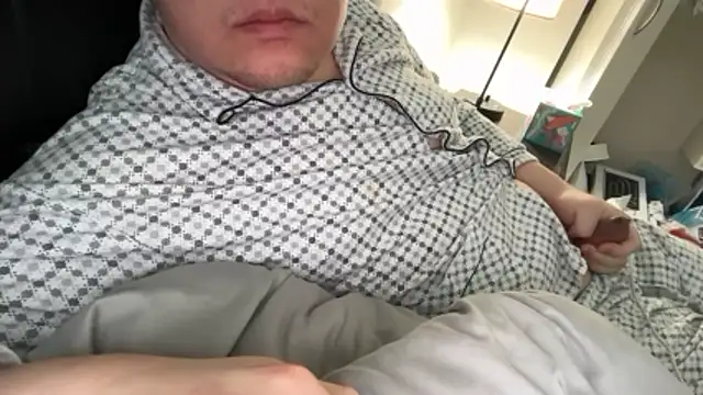 slaveasianboy online show from March 5, 2026, 7:10 pm