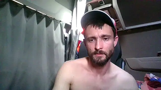 Spyy coo online show from March 4, 2026, 2:01 pm