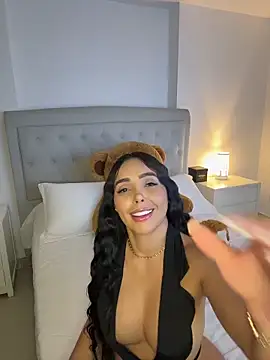 annyfosterr online show from April 13, 2026, 11:10 pm